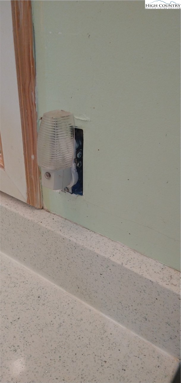 308 Hickory Mountain Road Sparta, NC 28675 - Photo 12 of 29