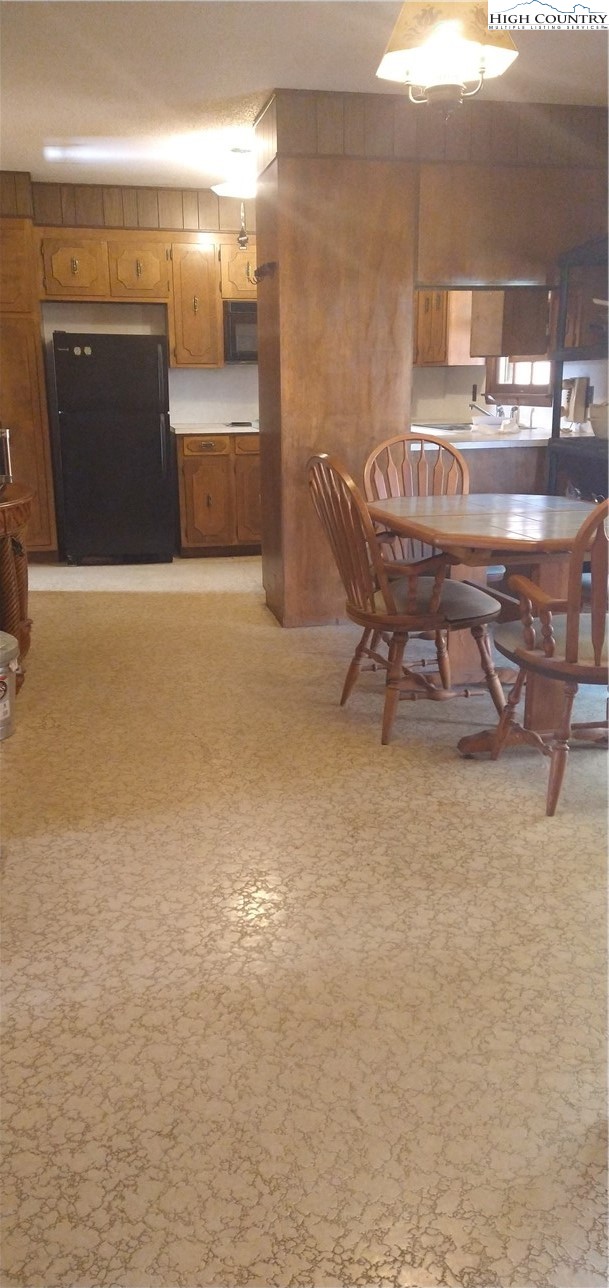 308 Hickory Mountain Road Sparta, NC 28675 - Photo 9 of 29