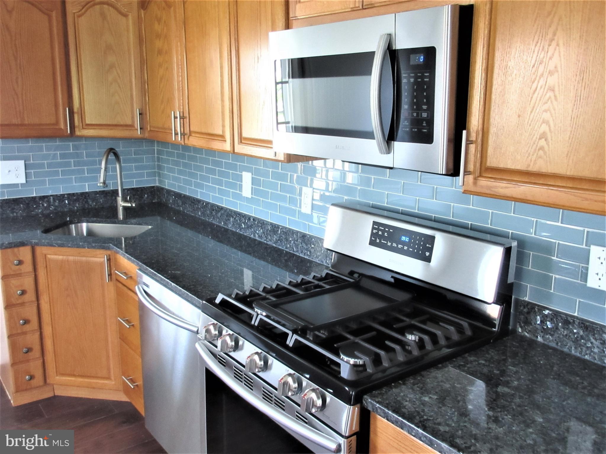 1719 Leslie Road Baltimore, MD 21222 - Photo 2 of 27