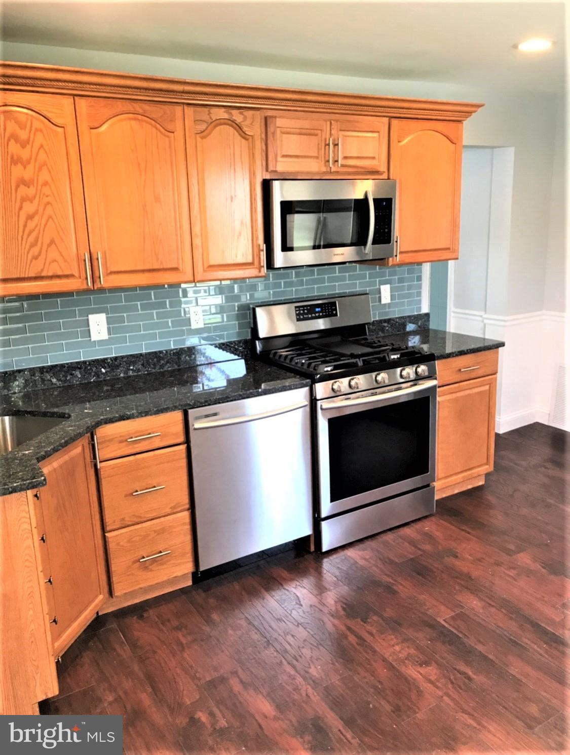 1719 Leslie Road Baltimore, MD 21222 - Photo 5 of 27