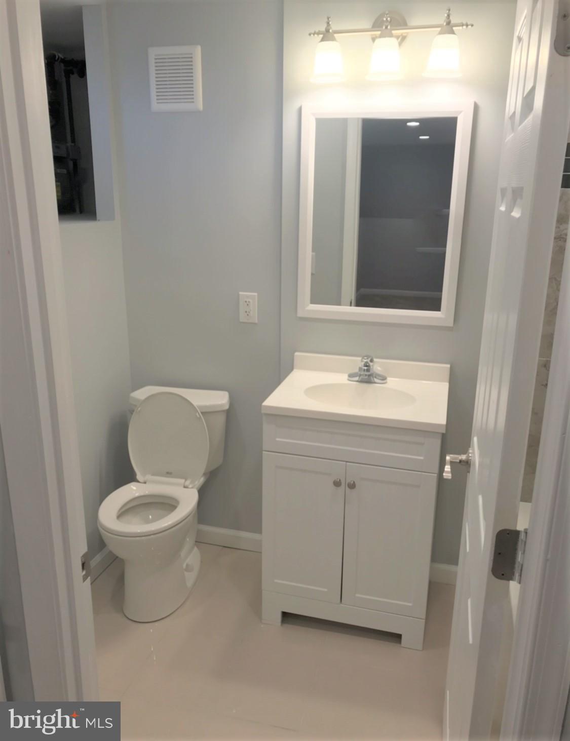 1719 Leslie Road Baltimore, MD 21222 - Photo 8 of 27