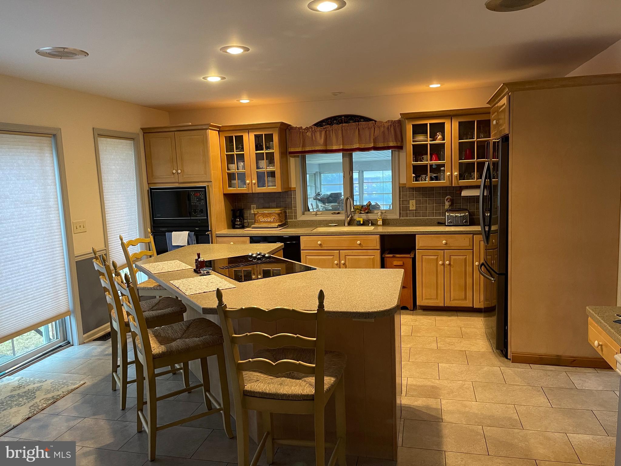 27528 Substation Road Denton, MD 21629 - Photo 7 of 21 UPDATED EAT-IN KITCHEN