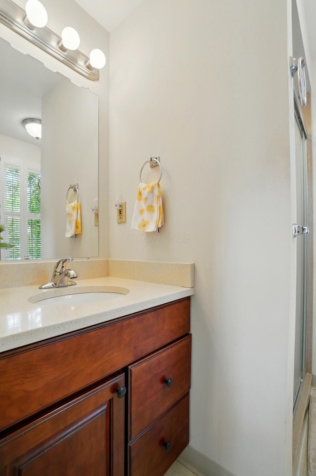 4295 Stratton Road Columbus, OH 43220 - Photo 33 of 60 033