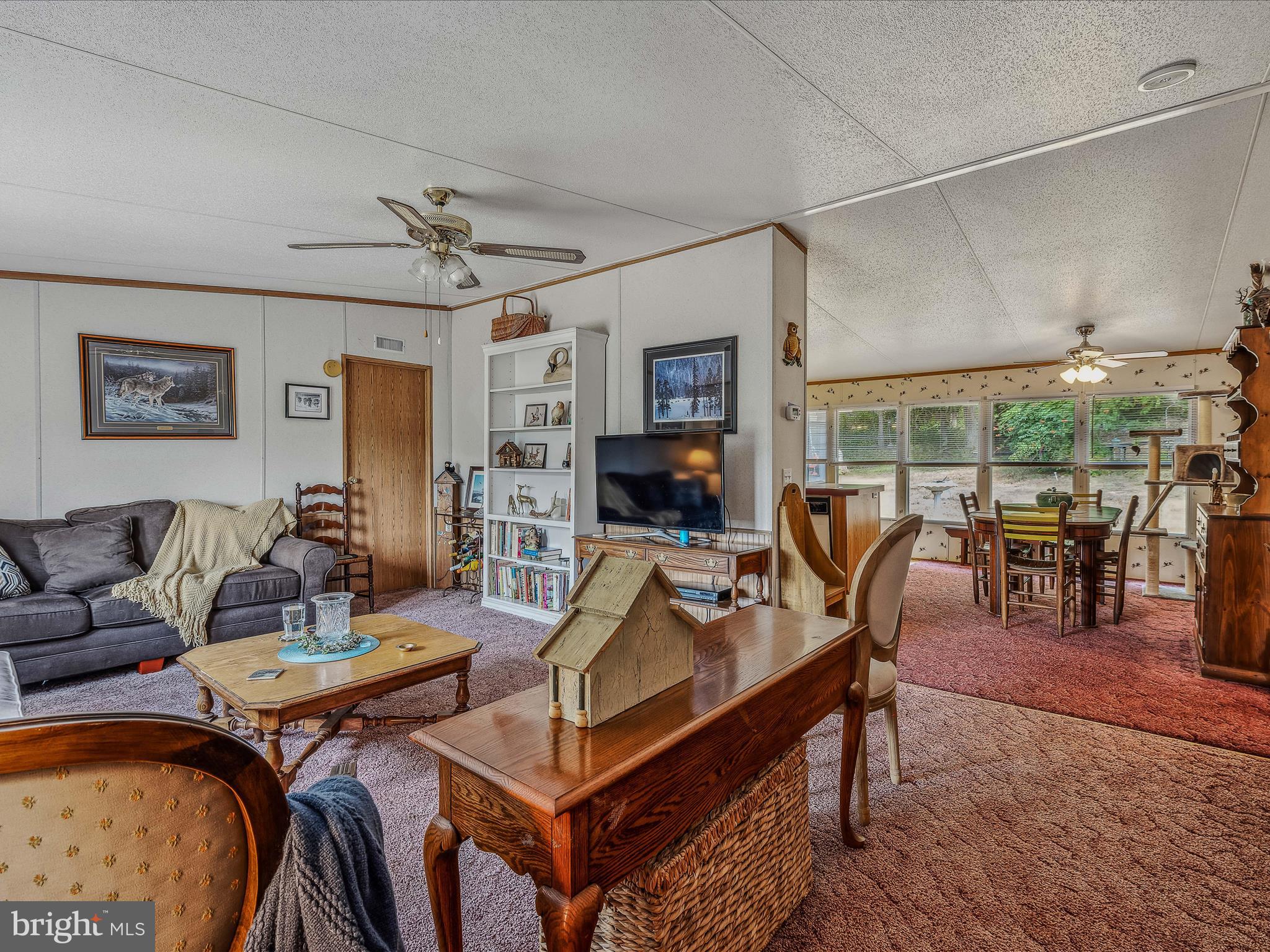 3815 Orleans Road Great Cacapon, WV 25422 - Photo 14 of 70 Living Room