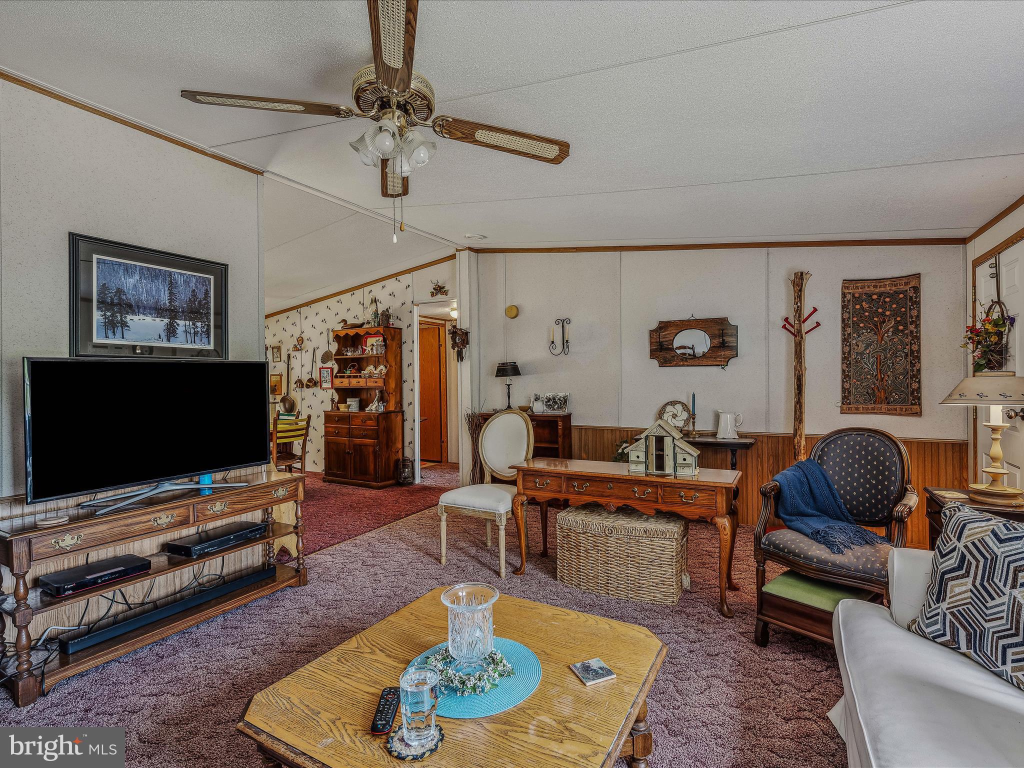 3815 Orleans Road Great Cacapon, WV 25422 - Photo 17 of 70 Living Room