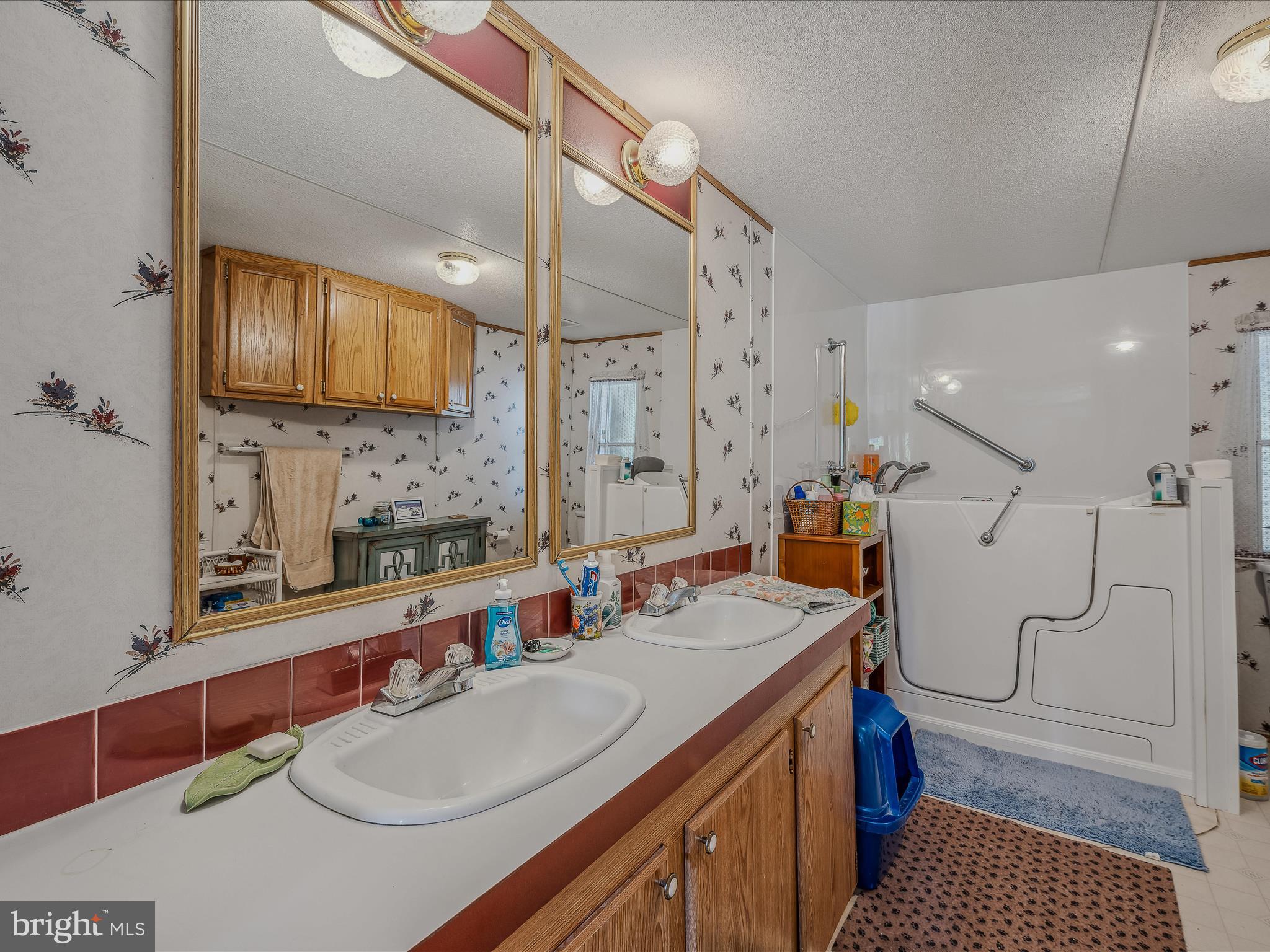 3815 Orleans Road Great Cacapon, WV 25422 - Photo 28 of 70 Primary Bathroom
