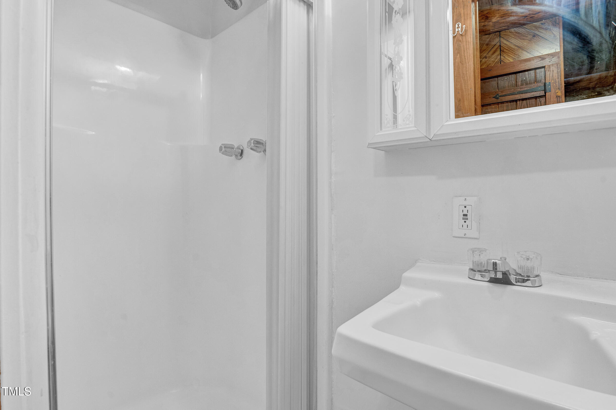 207 High House Road Cary, NC 27513 - Photo 13 of 23 DSC09416