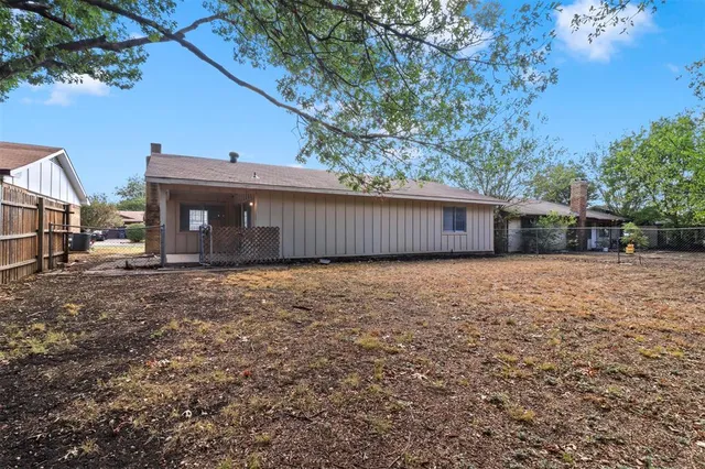 $2,200 | 609 Shadyglen Drive, Allen, TX 75002