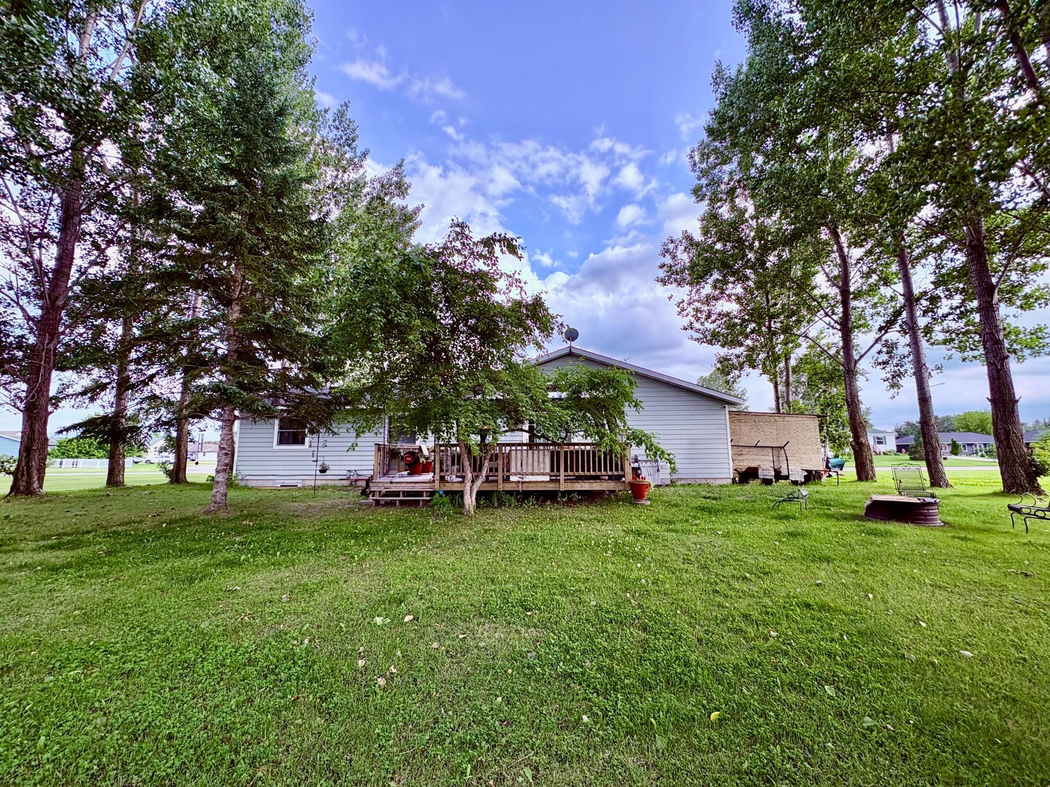 305 Lincoln Court Southwest Warroad, MN 56763 - Photo 20 of 31