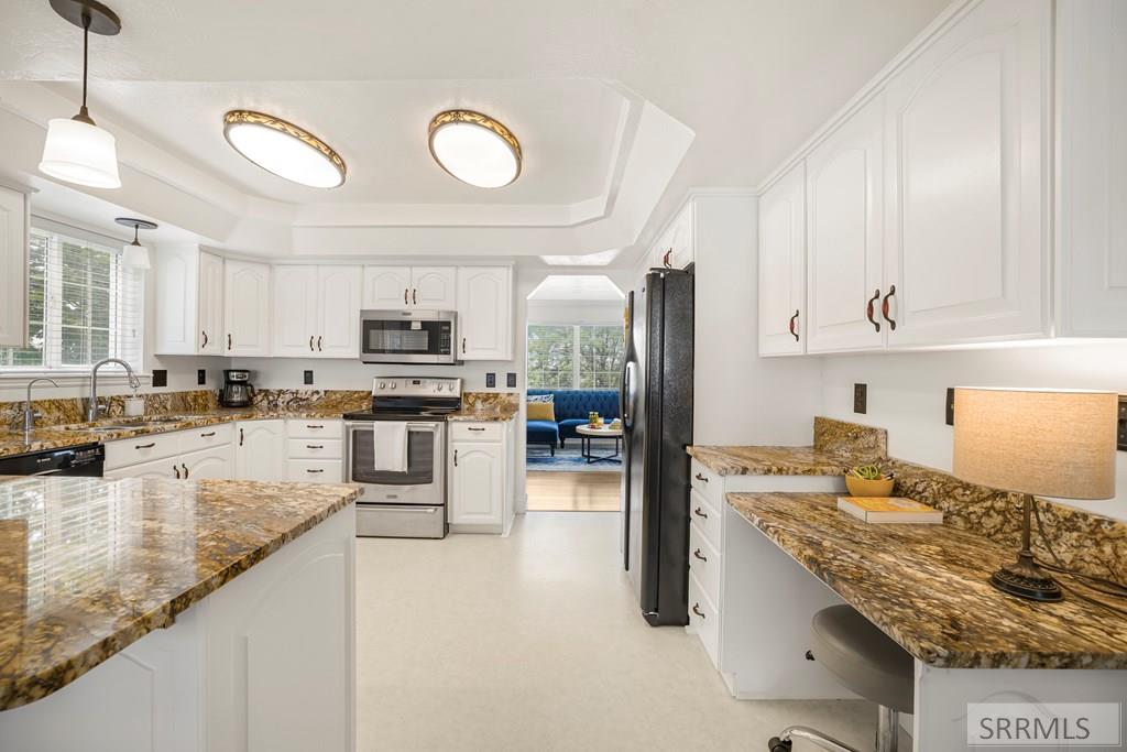 1617 Calico Circle Pocatello, ID 83201 - Photo 13 of 71 Kitchen