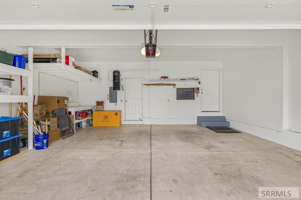 1617 Calico Circle Pocatello, ID 83201 - Photo 58 of 71 Garage