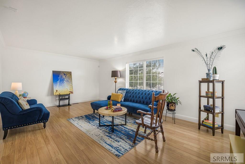 1617 Calico Circle Pocatello, ID 83201 - Photo 7 of 71 Living Room