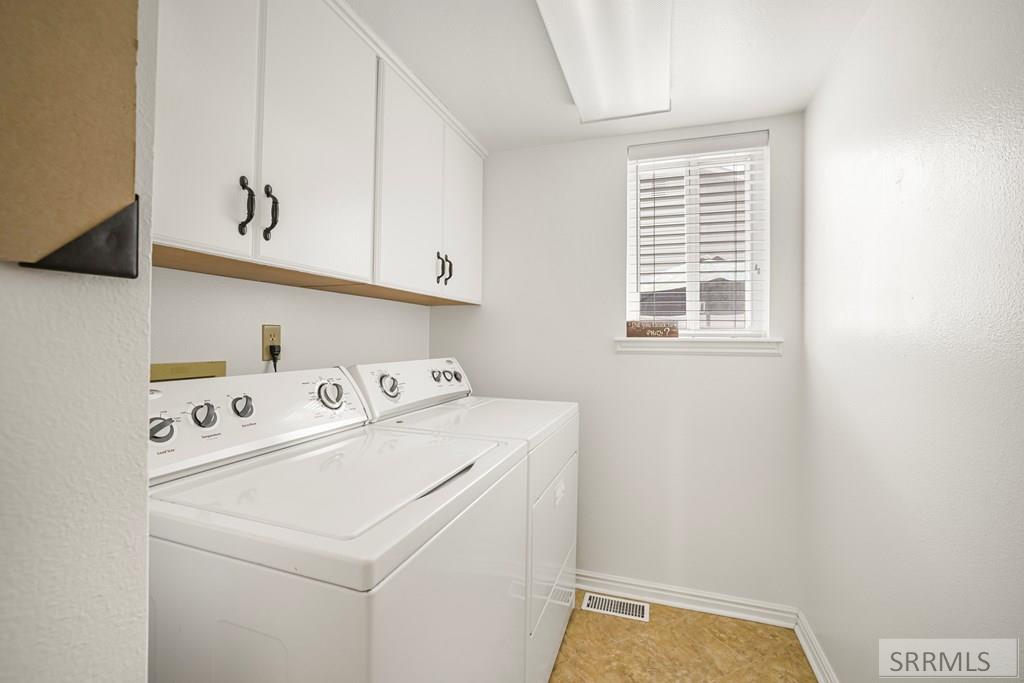 1617 Calico Circle Pocatello, ID 83201 - Photo 9 of 38 Laundry