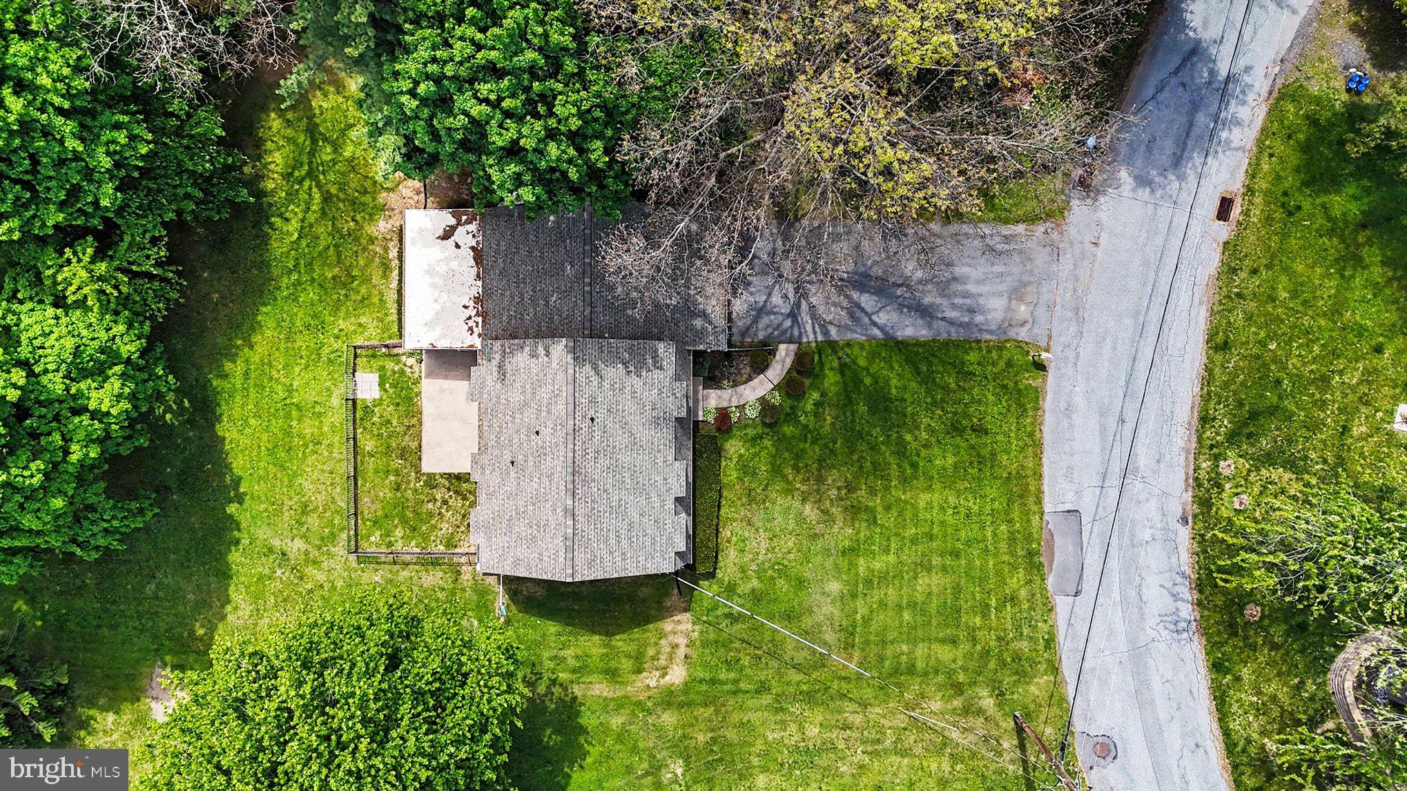 1121 Green Tree Road Harrisburg, PA 17112 - Photo 37 of 40 Gallery Image 37