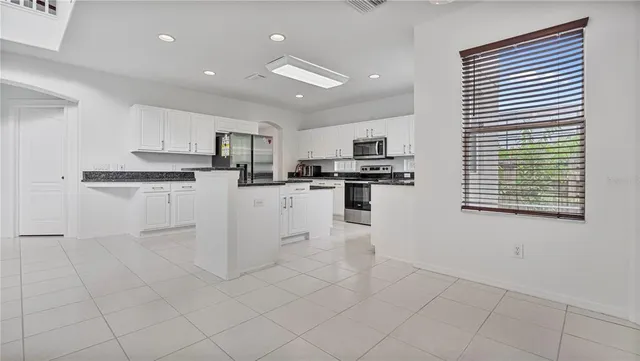 $450,000 | 7716 Nottinghill Sky Drive, Apollo Beach, FL 33572