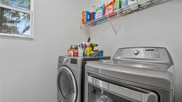 $450,000 | 7716 Nottinghill Sky Drive, Apollo Beach, FL 33572