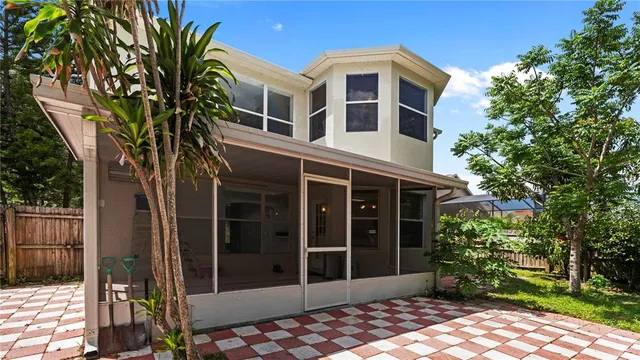 $450,000 | 7716 Nottinghill Sky Drive, Apollo Beach, FL 33572