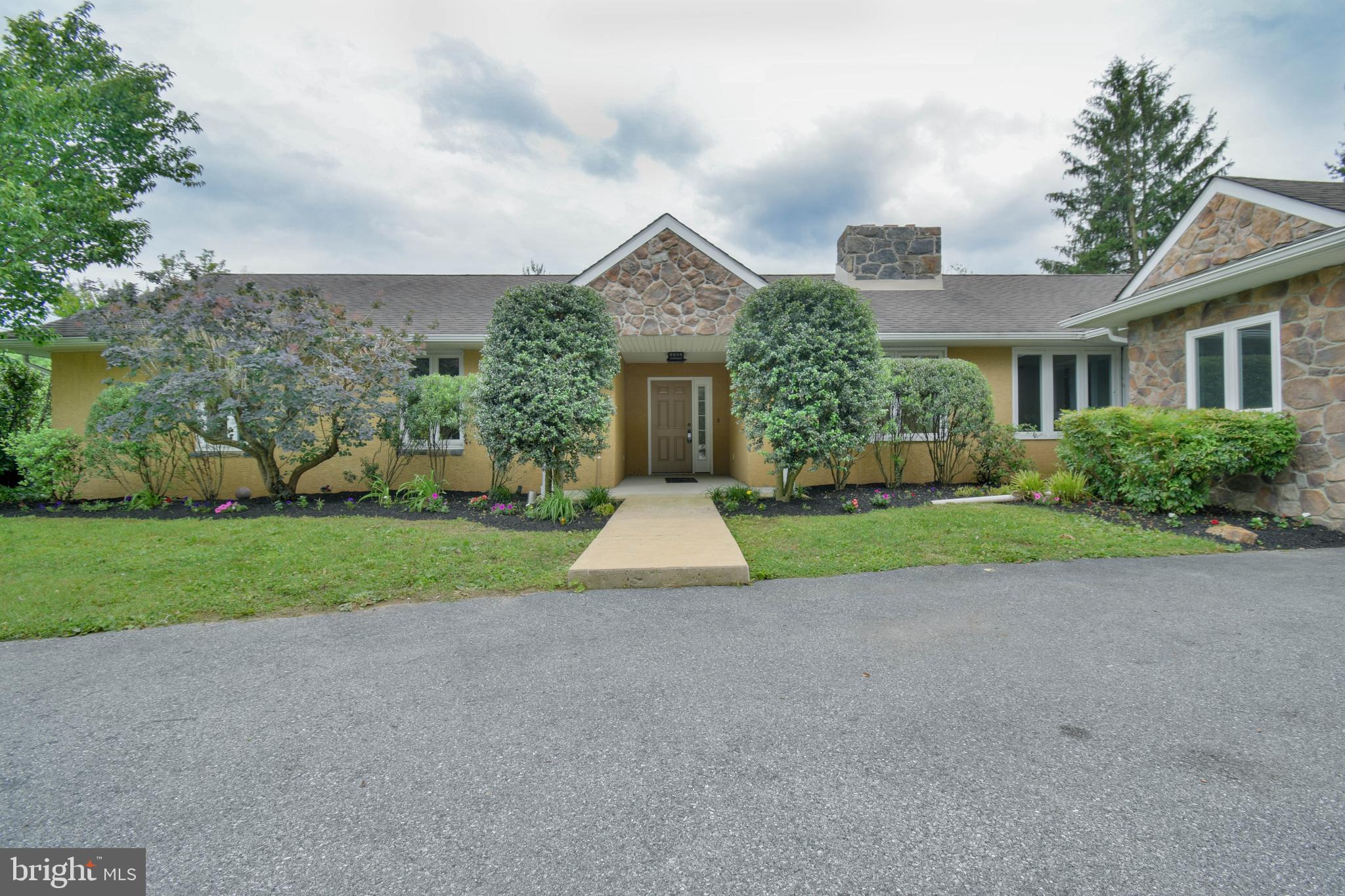 621 Webb Road Chadds Ford, PA 19317 - Photo 1 of 21 Front