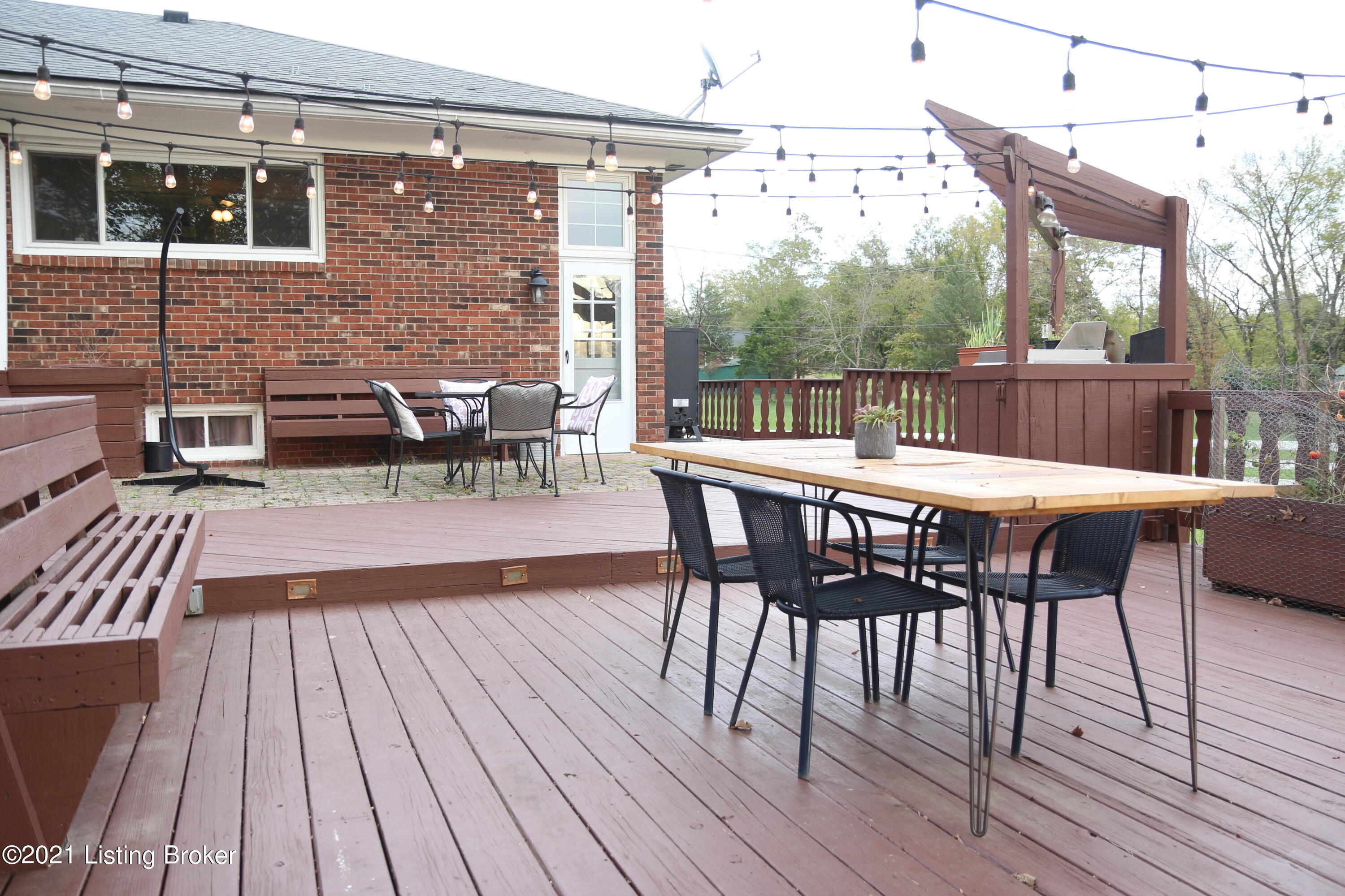 4610 Hopewell Road Louisville, KY 40299 - Photo 34 of 53 081