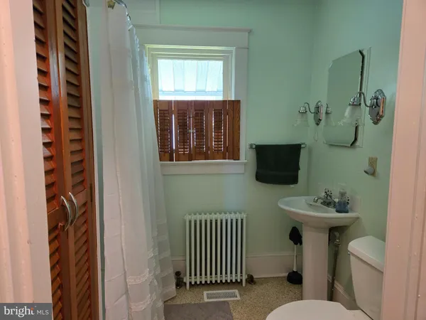 $374,999 | 599 East Market Street, Georgetown, DE 19947