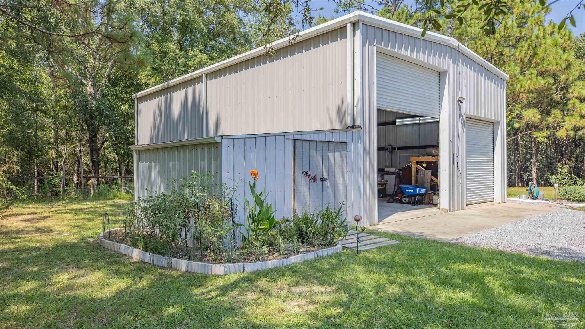 7680 Henderson Smith Road Milton, FL 32570 - Photo 1 of 41 Gallery Image 1
