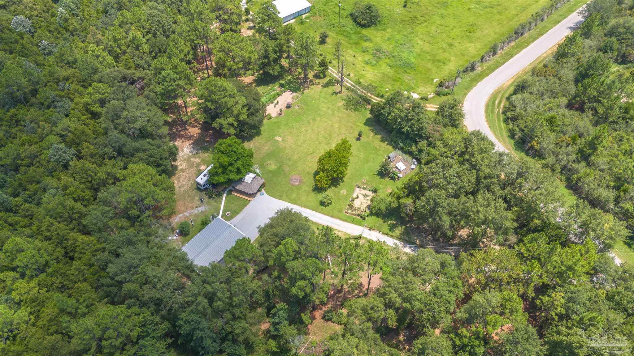 7680 Henderson Smith Road Milton, FL 32570 - Photo 37 of 41 Gallery Image 37