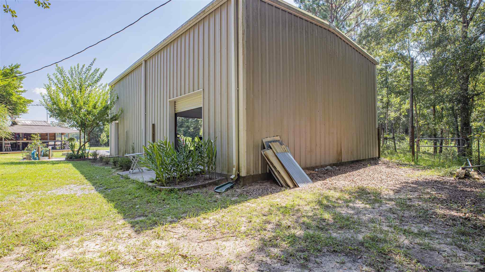 7680 Henderson Smith Road Milton, FL 32570 - Photo 8 of 41 Gallery Image 8