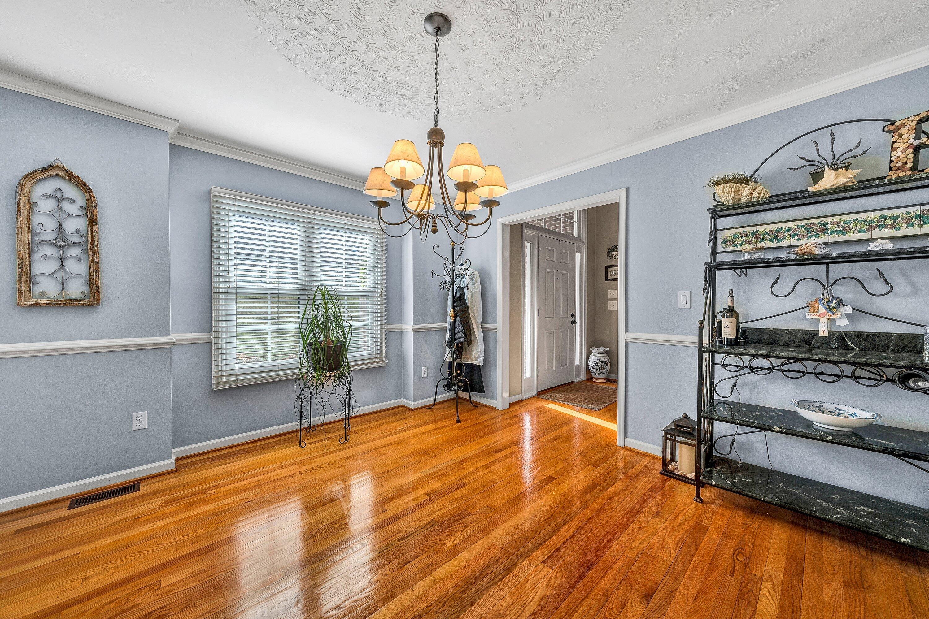 633 Winesap Road Roanoke, VA 24019 - Photo 6 of 59 DSC00684