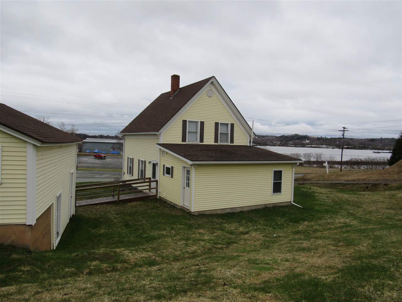 359 Lake Road Newport, VT 05855 - Photo 4 of 28 Gallery Image 4