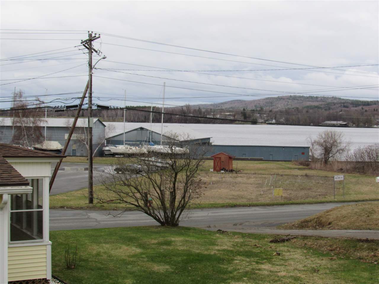 359 Lake Road Newport, VT 05855 - Photo 6 of 28 Gallery Image 6