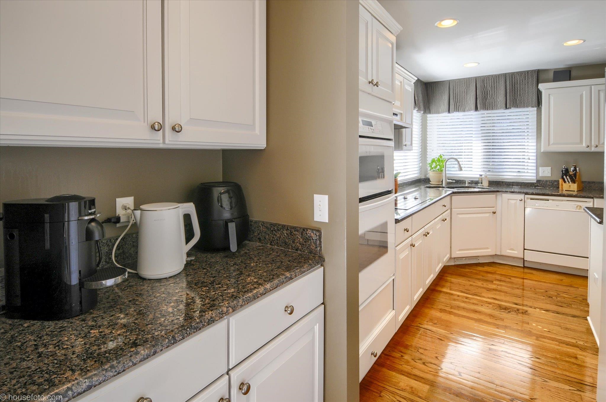 1395 Welland Drive Rochester, MI 48306 - Photo 19 of 93 50171667-733f1838-d811-417e-9f51-c4b23a8ae113.JPG