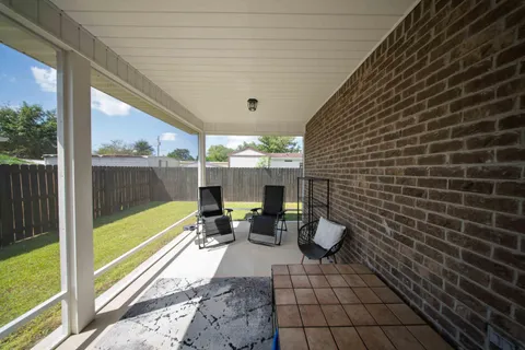 a bathroom with a toilet