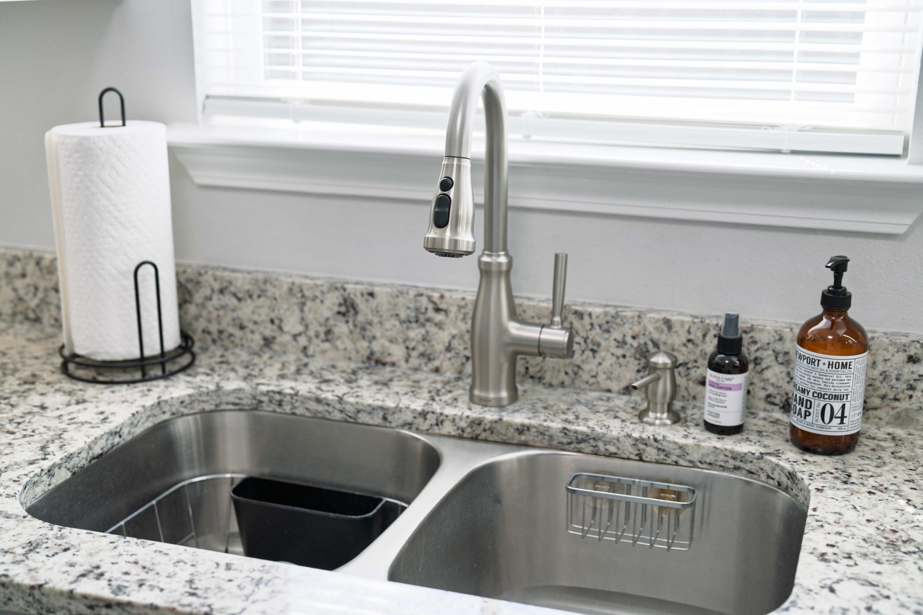 474 Sara Avenue Mary Esther, FL 32569 - Photo 21 of 46 a kitchen with a sink and a window