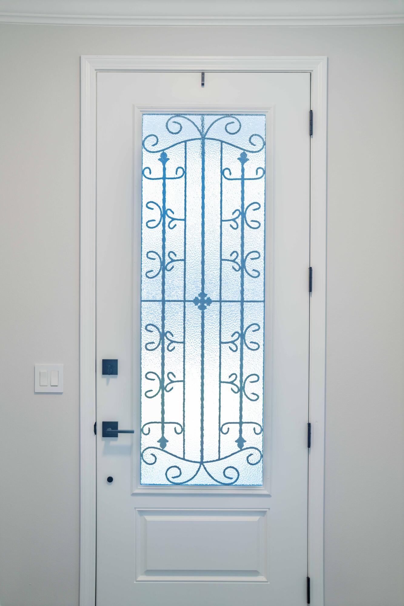 474 Sara Avenue Mary Esther, FL 32569 - Photo 37 of 46 a view of entryway with window and chandelier