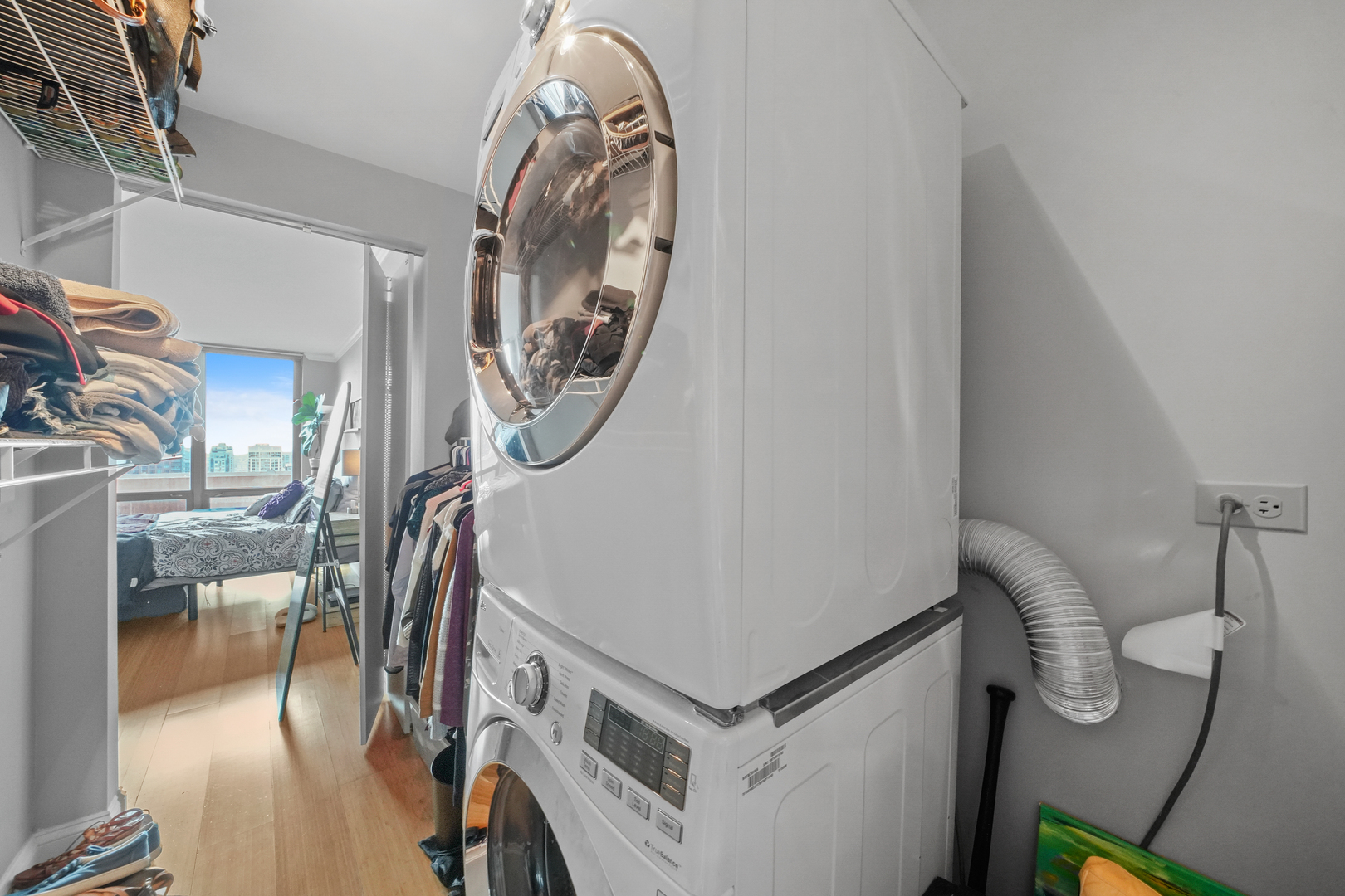 2 East Erie Street, Unit 2806 Chicago, IL 60611 - Photo 21 of 33