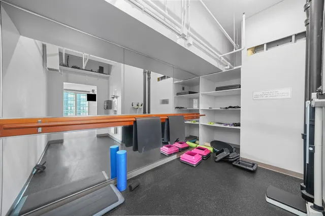 $375,000 | 2 East Erie Street, Unit 2806, Chicago, IL 60611