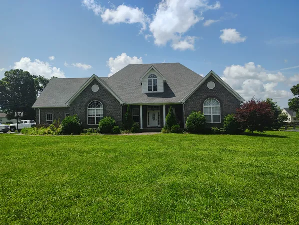 $499,900 | 256 Froedge Drive, Lafayette, TN 37083