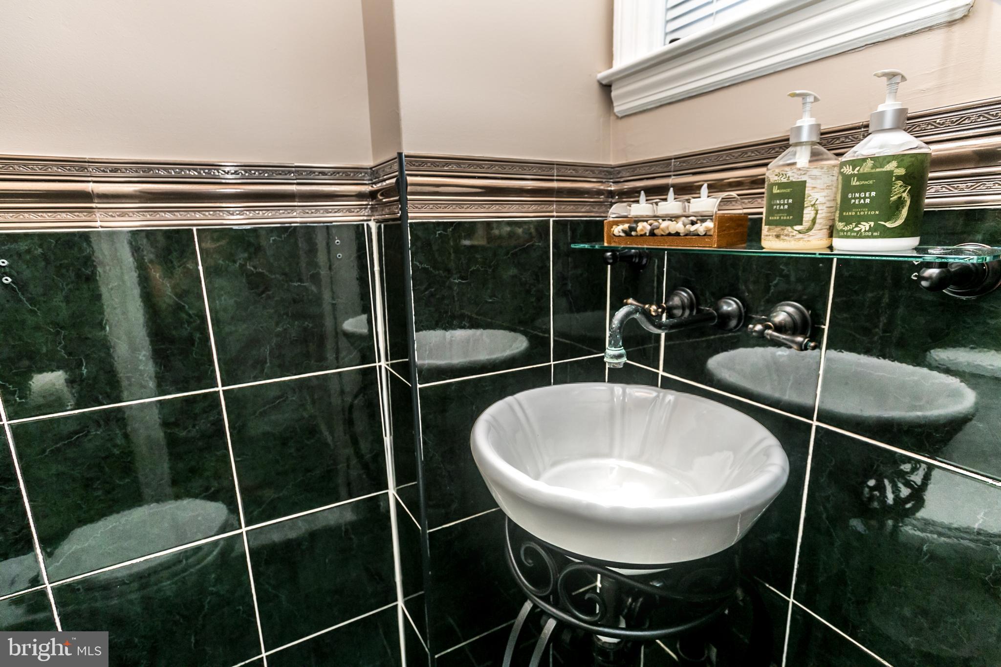 3600 Delverne Road Baltimore, MD 21218 - Photo 18 of 30 Elegant 1st floor powder room