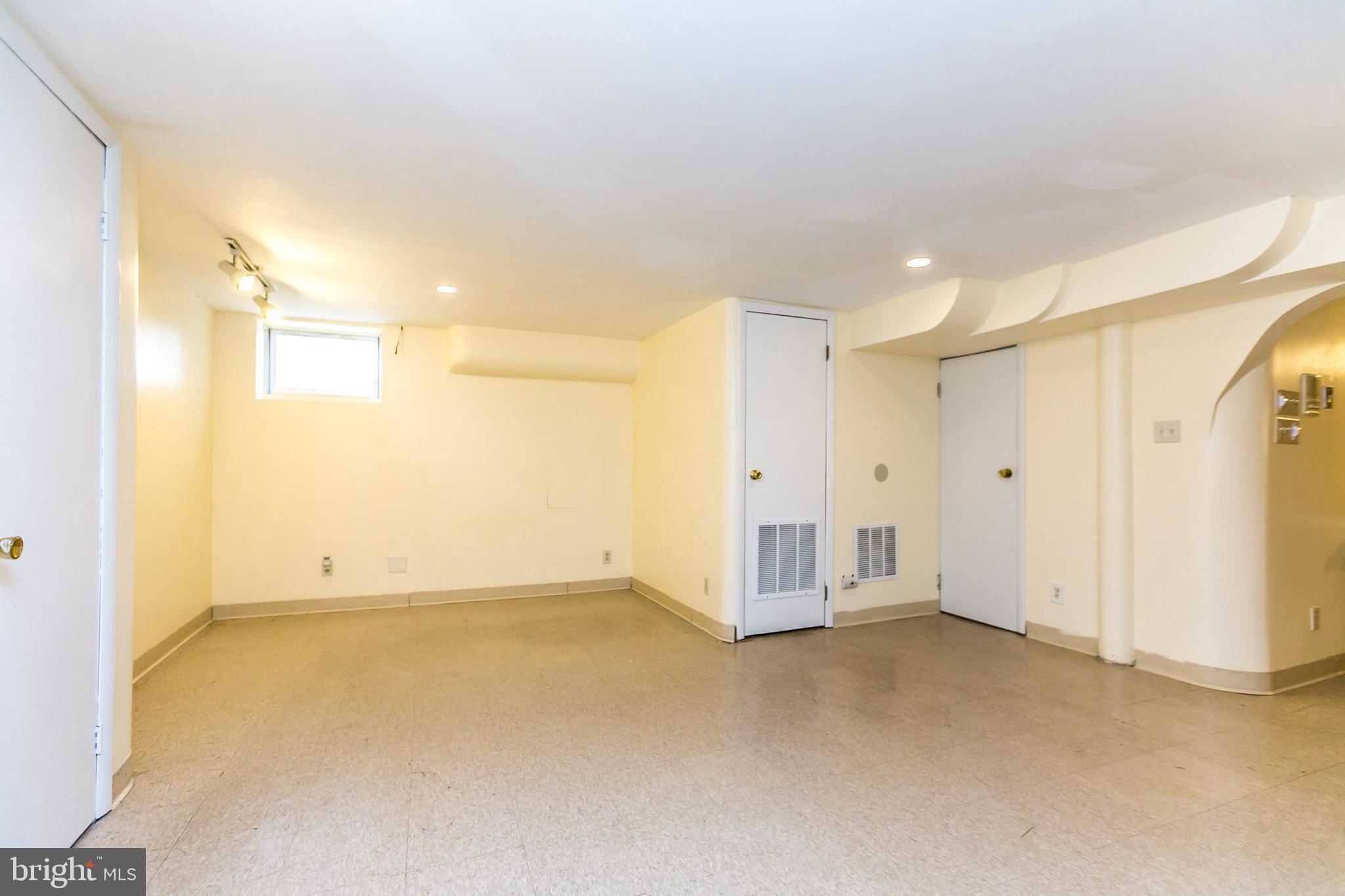 3600 Delverne Road Baltimore, MD 21218 - Photo 25 of 30 Rex room in finished basement
