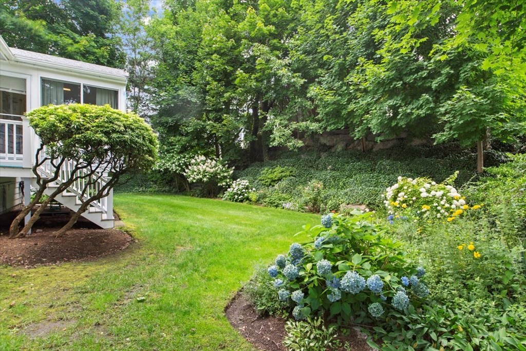 20 Buchanan Road Marblehead, MA 01945 - Photo 3 of 21