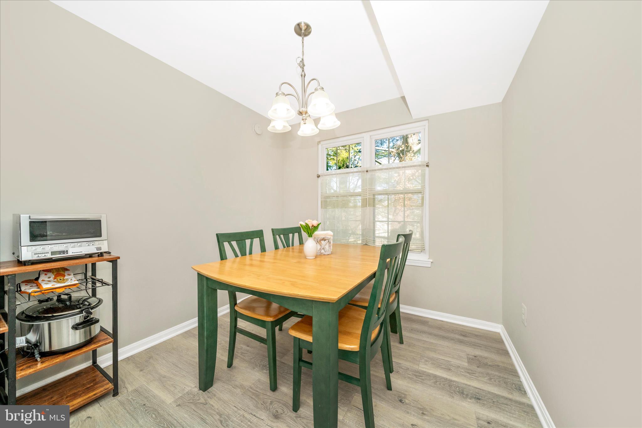 2513 McVeary Court, Unit 10AC Silver Spring, MD 20906 - Photo 17 of 55 Dining Area