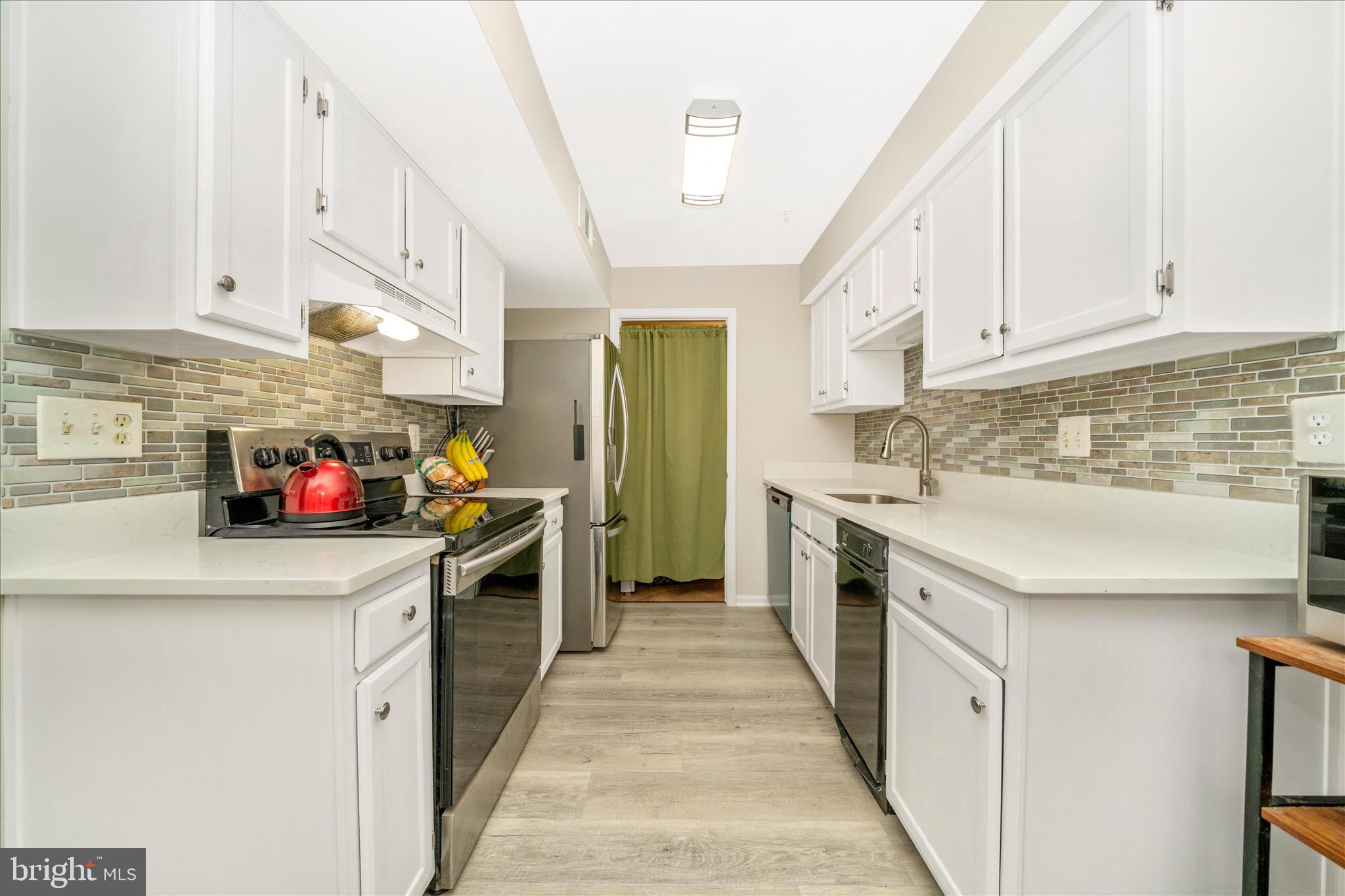 2513 McVeary Court, Unit 10AC Silver Spring, MD 20906 - Photo 20 of 55 Kitchen