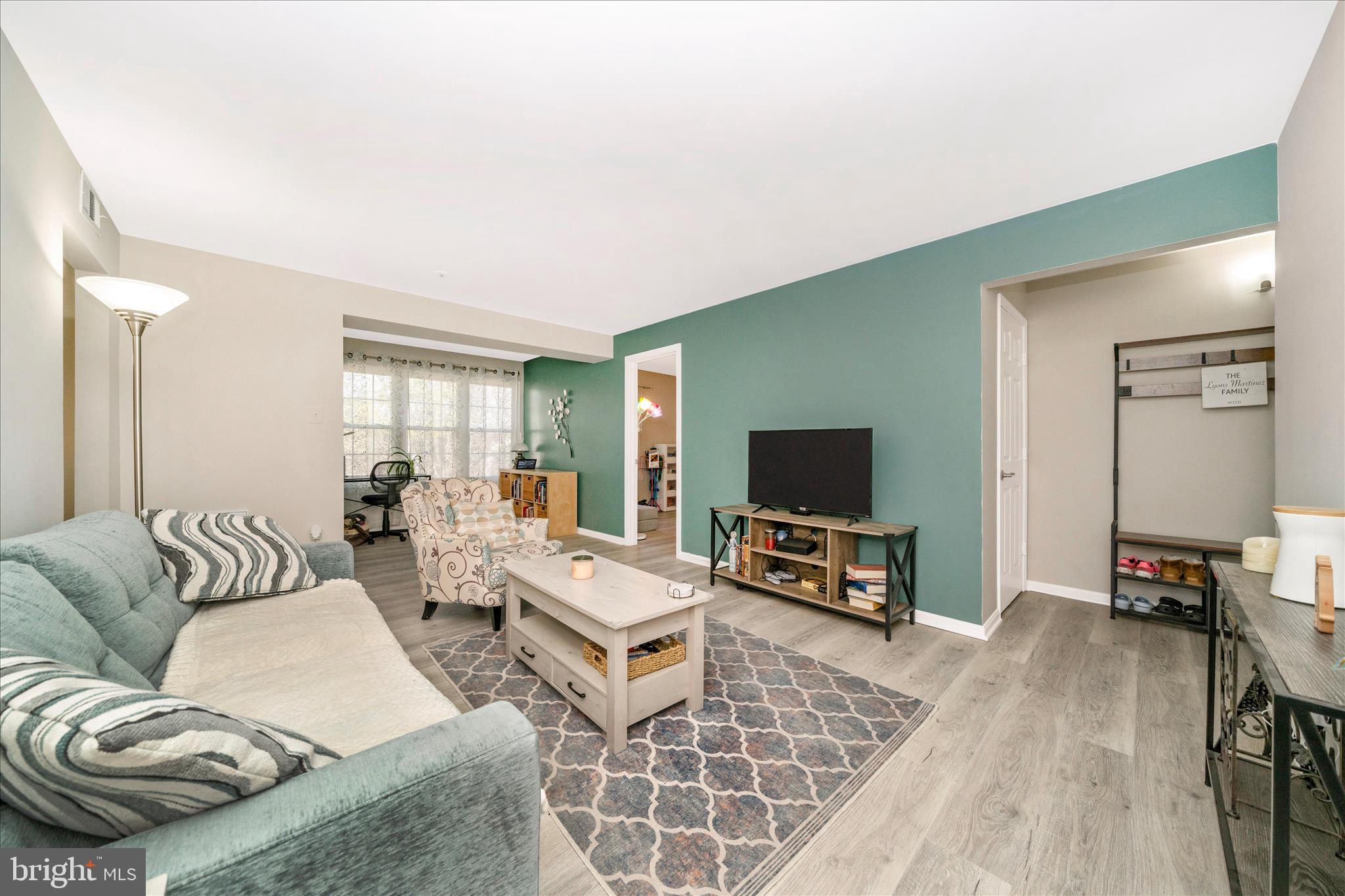 2513 McVeary Court, Unit 10AC Silver Spring, MD 20906 - Photo 5 of 55 Living Room