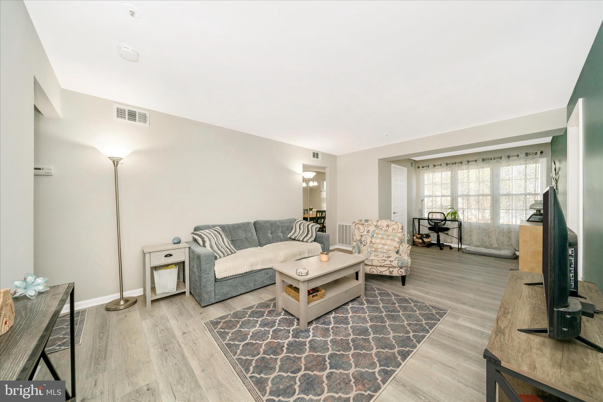 2513 McVeary Court, Unit 10AC Silver Spring, MD 20906 - Photo 8 of 55 Living Room