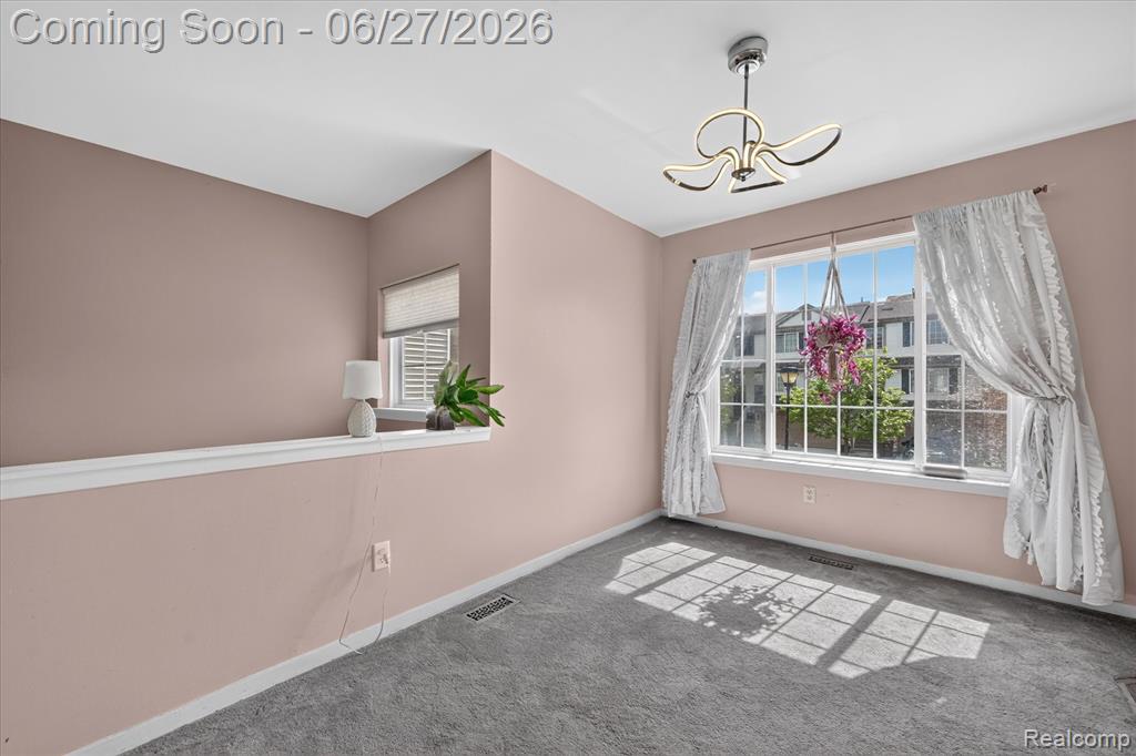 217 Oak Ridge Drive Pontiac, MI 48341 - Photo 11 of 42