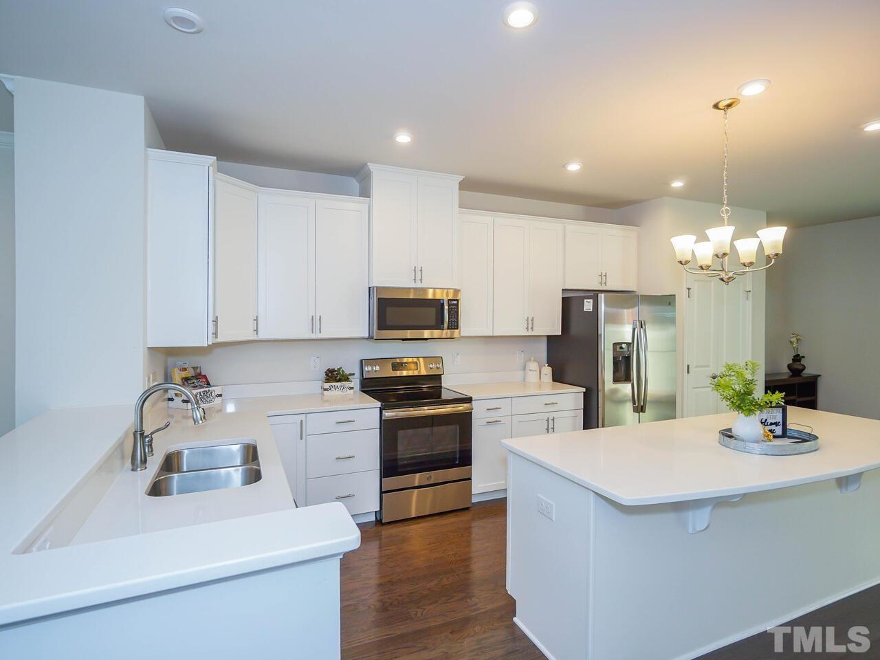 2037 Ackerman Hill Drive Apex, NC 27502 - Photo 7 of 30