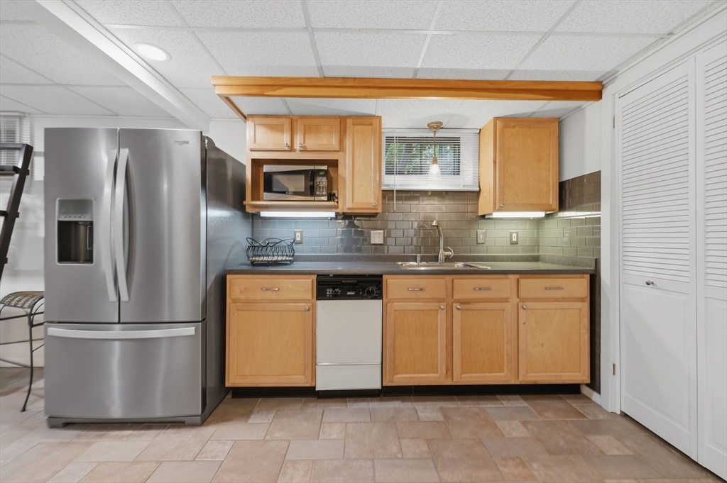 459 North Street Georgetown, MA 01833 - Photo 30 of 41