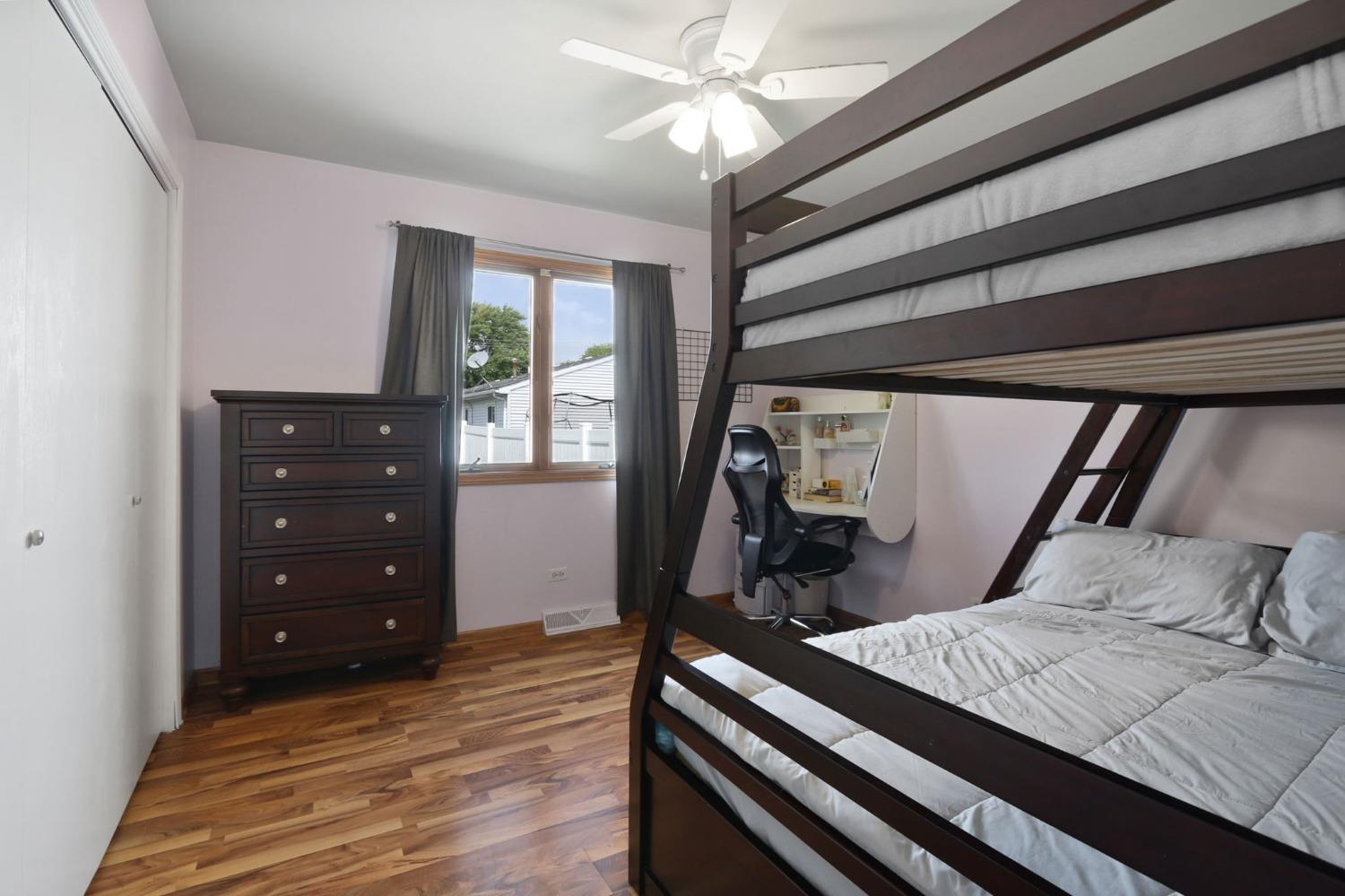 545 Thomas Street Crown Point, IN 46307 - Photo 11 of 24 1500x999