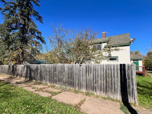 $129,000 | 1129 16th Avenue East, Hibbing, MN 55746
