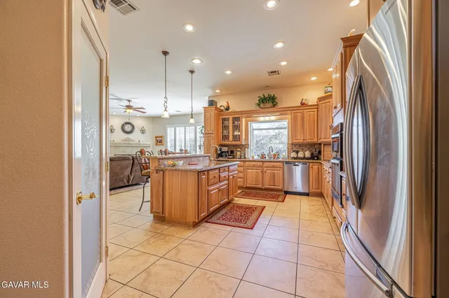 $849,900 | 39748 Golfers Drive, Palmdale, CA 93551
